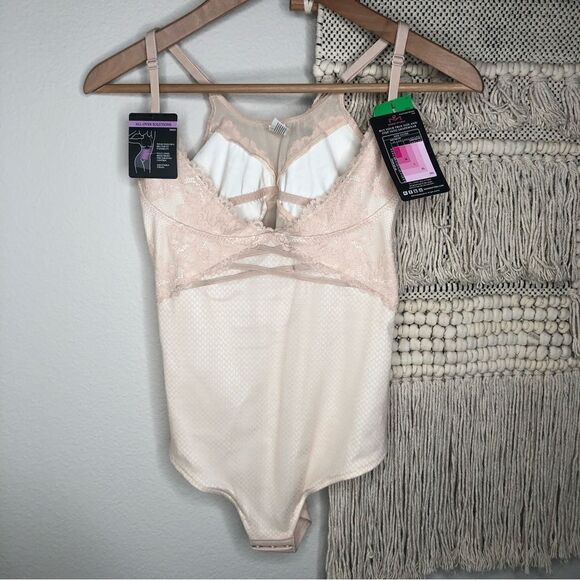 Maidenform Shapewear Bodysuit  - Picture 1 of 9